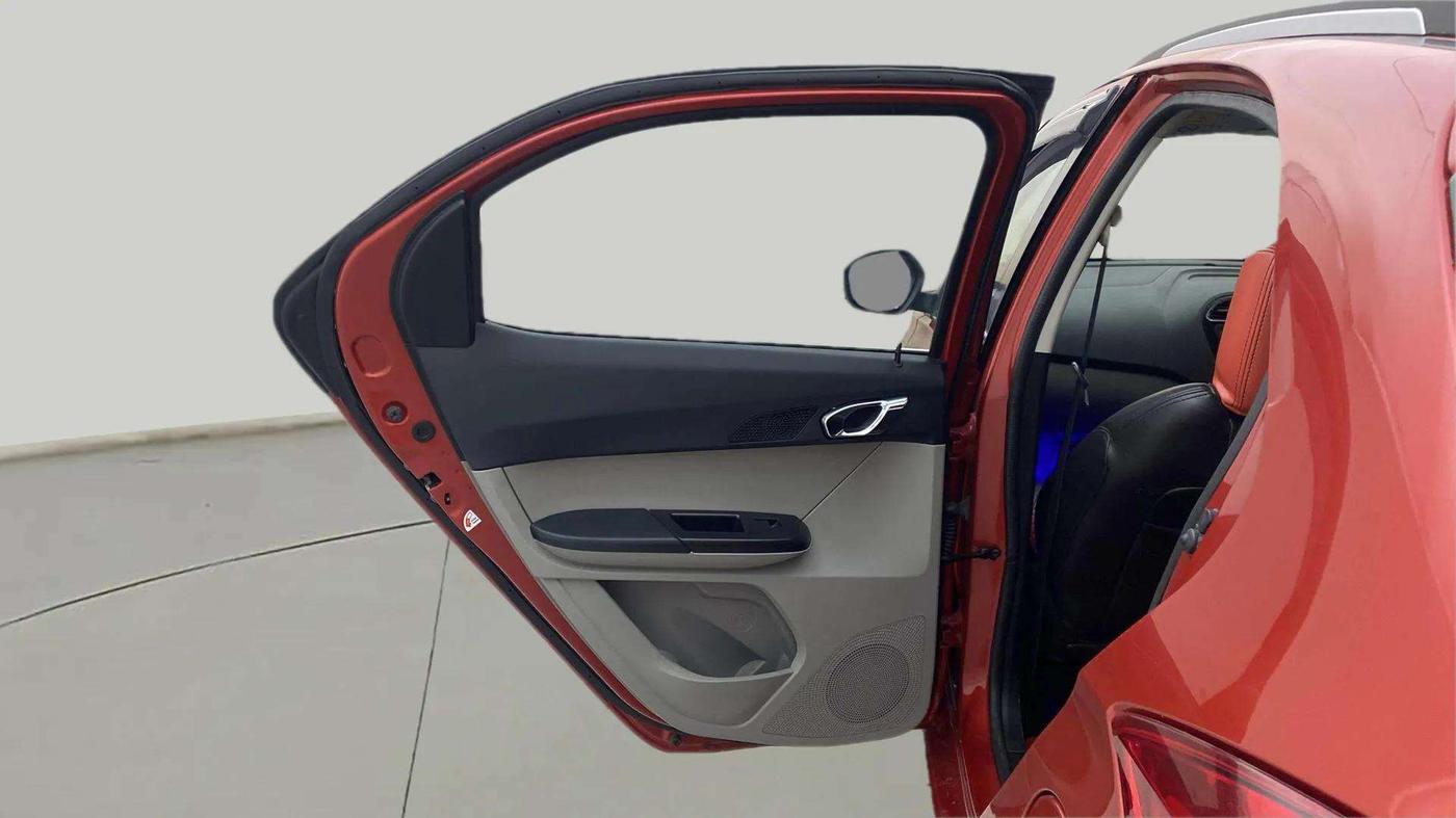 2017 Tata Tiago XZA PETROL, Petrol, Automatic, 17,992 km, LHS Rear Door