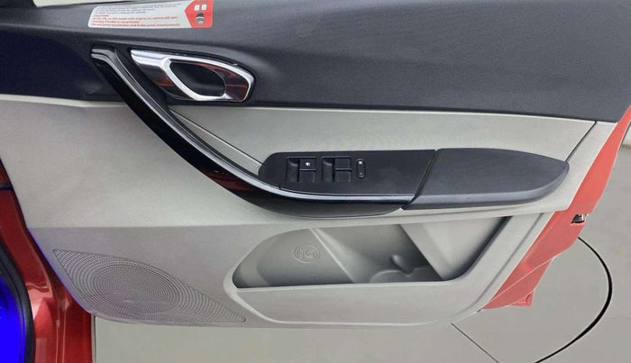2017 Tata Tiago XZA PETROL, Petrol, Automatic, 17,992 km, Driver Side Door Panels Control