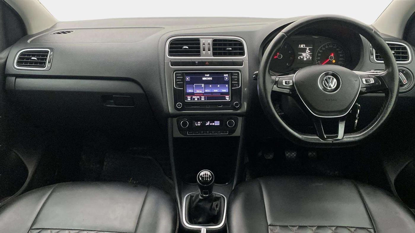 2021 Volkswagen Polo HIGHLINE PLUS 1.0L TSI, Petrol, Manual, 76,252 km, Dashboard