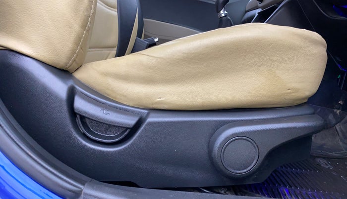 2015 Hyundai Xcent S (O) 1.2, Petrol, Manual, 56,656 km, Driver Side Adjustment Panel