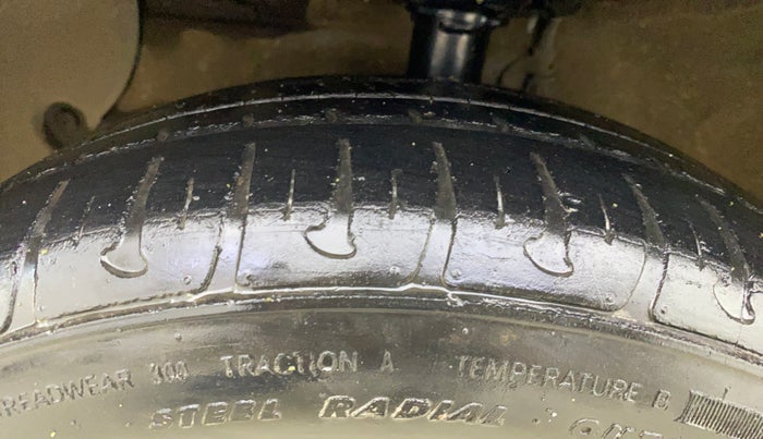 2015 Hyundai Xcent S (O) 1.2, Petrol, Manual, 56,656 km, Left Front Tyre Tread