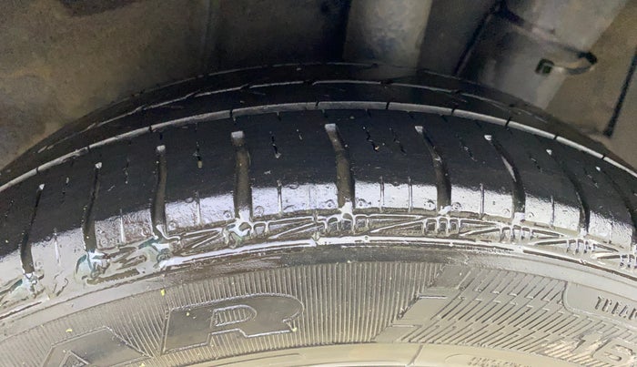 2015 Hyundai Xcent S (O) 1.2, Petrol, Manual, 56,656 km, Left Rear Tyre Tread