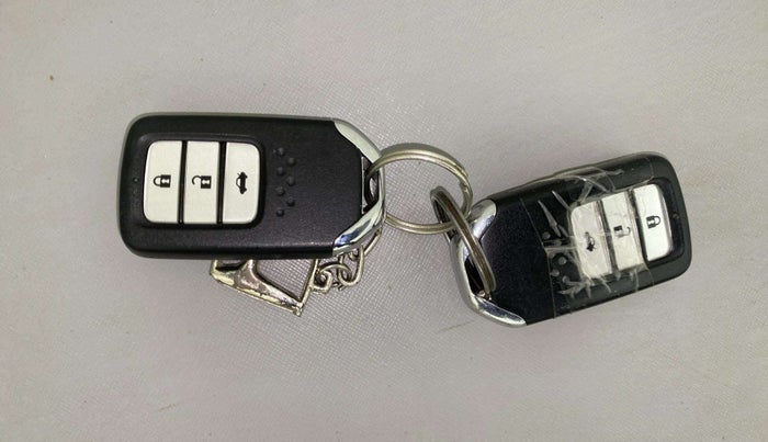 2015 Honda City 1.5L I-VTEC VX CVT, Petrol, Automatic, 37,388 km, Key Close Up
