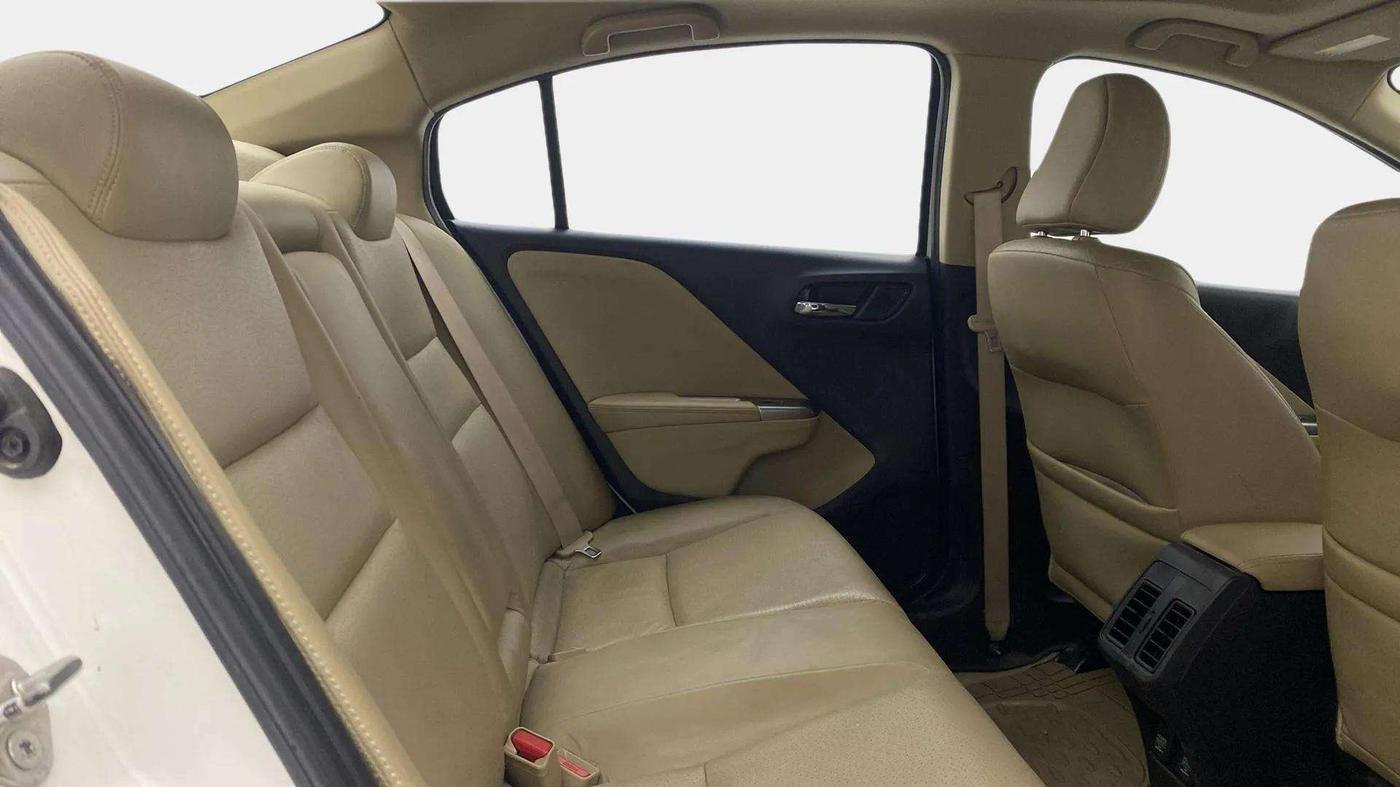 2015 Honda City 1.5L I-VTEC VX CVT, Petrol, Automatic, 37,388 km, Right Side Rear Door Cabin