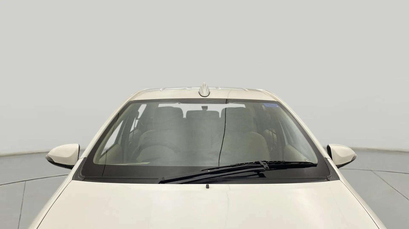 2018 Toyota Etios V PLATINUM, Petrol, Manual, 67,251 km, Front Windshield