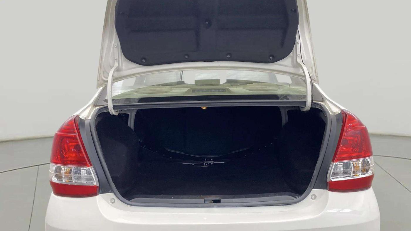 2018 Toyota Etios V PLATINUM, Petrol, Manual, 67,251 km, Boot Open Zoomed View