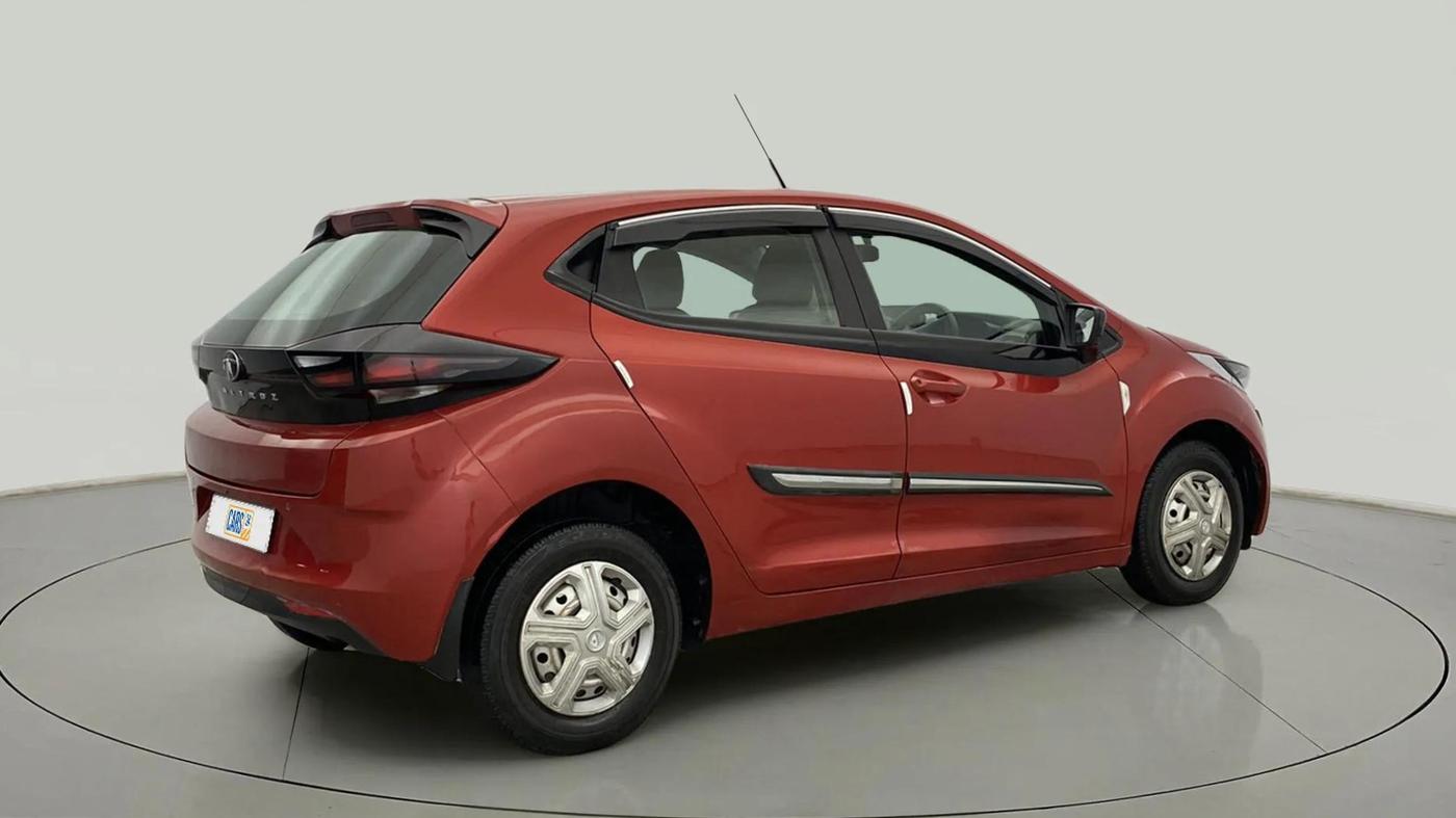 2021 Tata ALTROZ XE PETROL, Petrol, Manual, 33,458 km, Right Back Diagonal