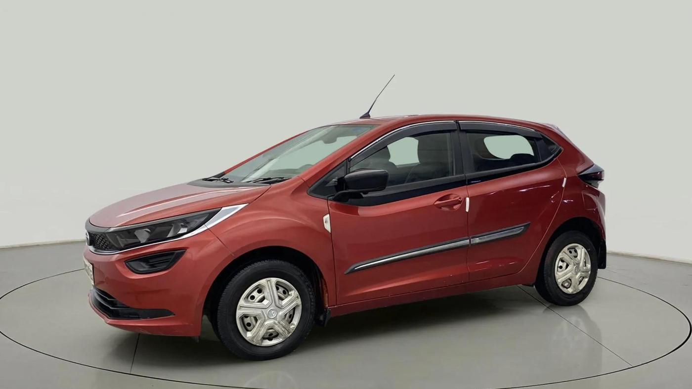 2021 Tata ALTROZ XE PETROL, Petrol, Manual, 33,458 km, Left Front Diagonal