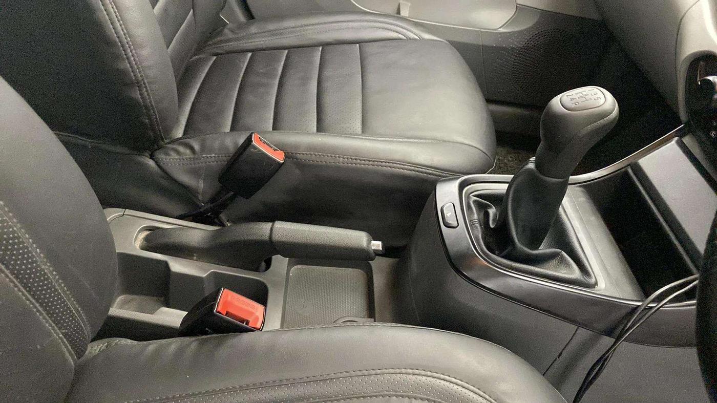 2021 Tata ALTROZ XE PETROL, Petrol, Manual, 33,458 km, Gear Lever