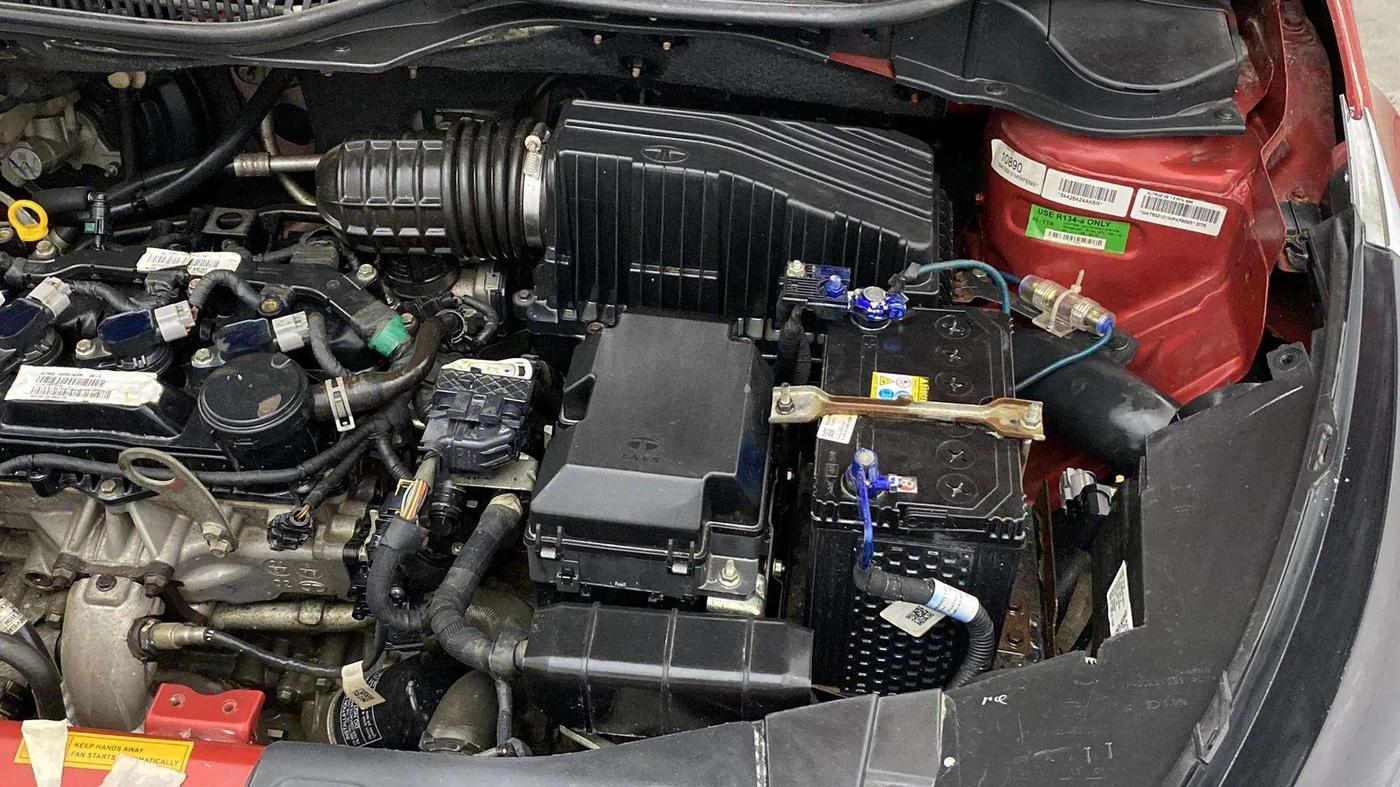 2021 Tata ALTROZ XE PETROL, Petrol, Manual, 33,458 km, Engine View - Left