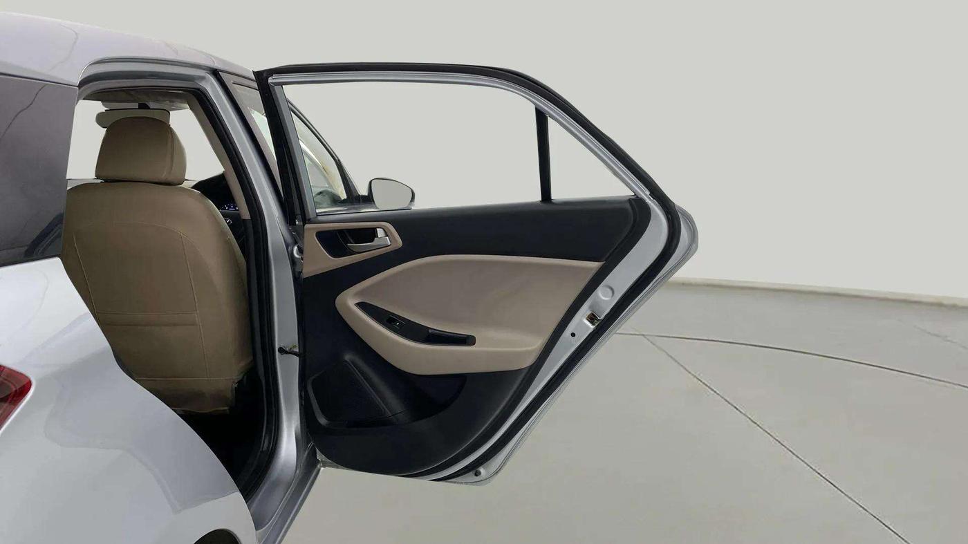 2020 Hyundai Elite i20 SPORTZ PLUS 1.2, Petrol, Manual, 28,583 km, RHS Rear Door
