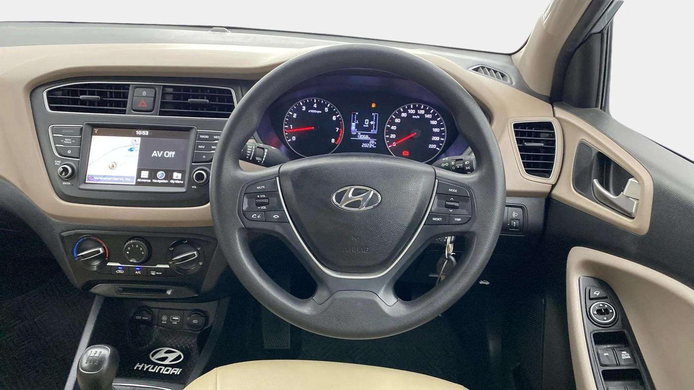 2020 Hyundai Elite i20 SPORTZ PLUS 1.2, Petrol, Manual, 28,583 km, Steering Wheel Close Up