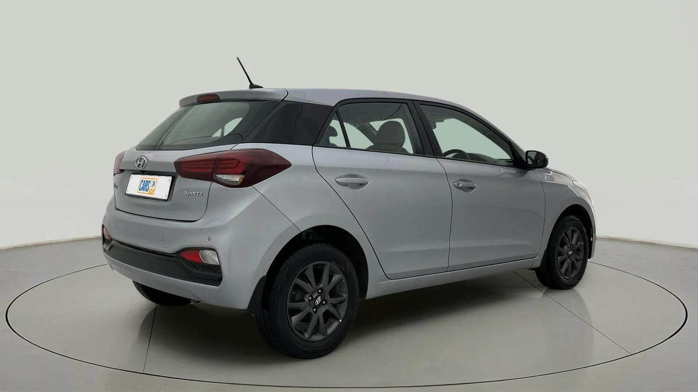 2020 Hyundai Elite i20 SPORTZ PLUS 1.2, Petrol, Manual, 28,583 km, Right Back Diagonal