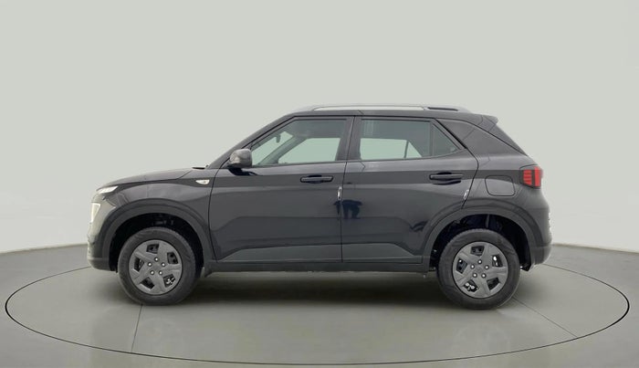 2024 Hyundai VENUE S 1.2, Petrol, Manual, 7,578 km, Left Side