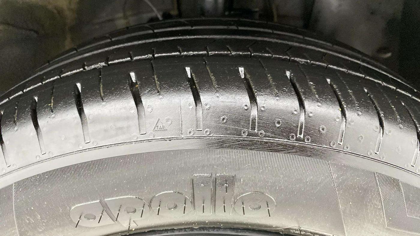 2024 Hyundai VENUE S 1.2, Petrol, Manual, 7,578 km, Right Front Tyre Tread