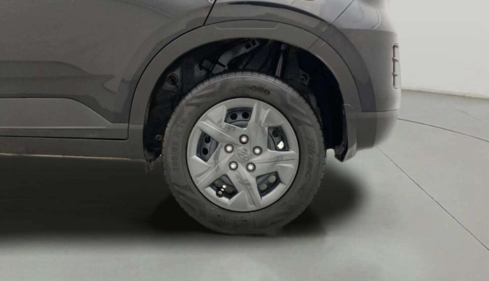 2024 Hyundai VENUE S 1.2, Petrol, Manual, 7,578 km, Left Rear Wheel