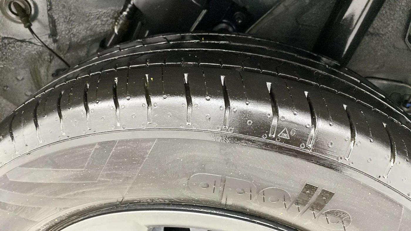 2024 Hyundai VENUE S 1.2, Petrol, Manual, 7,578 km, Left Rear Tyre Tread