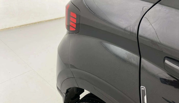 2024 Hyundai VENUE S 1.2, Petrol, Manual, 7,578 km, Right quarter panel - Slightly dented