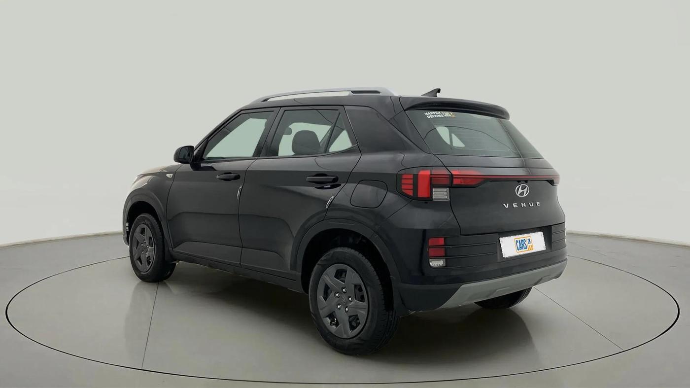 2024 Hyundai VENUE S 1.2, Petrol, Manual, 7,578 km, Left Back Diagonal