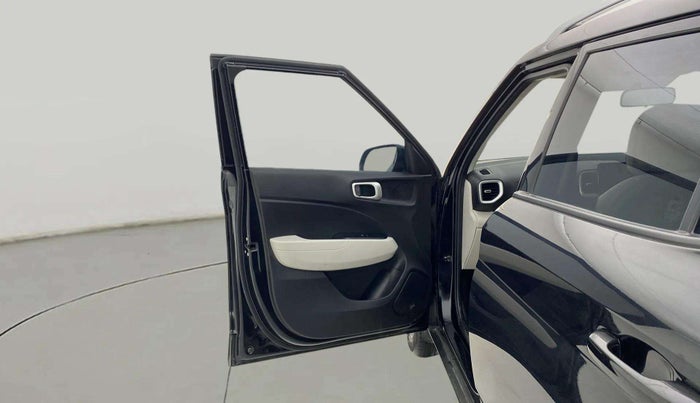 2024 Hyundai VENUE S 1.2, Petrol, Manual, 7,578 km, LHS Front Door