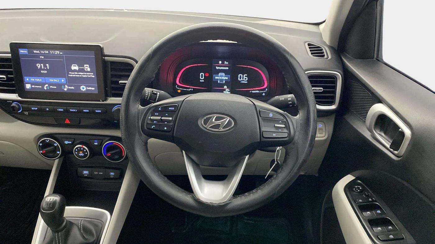 2024 Hyundai VENUE S 1.2, Petrol, Manual, 7,578 km, Steering Wheel Close Up