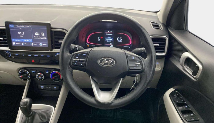 2024 Hyundai VENUE S 1.2, Petrol, Manual, 7,578 km, Steering Wheel Close Up