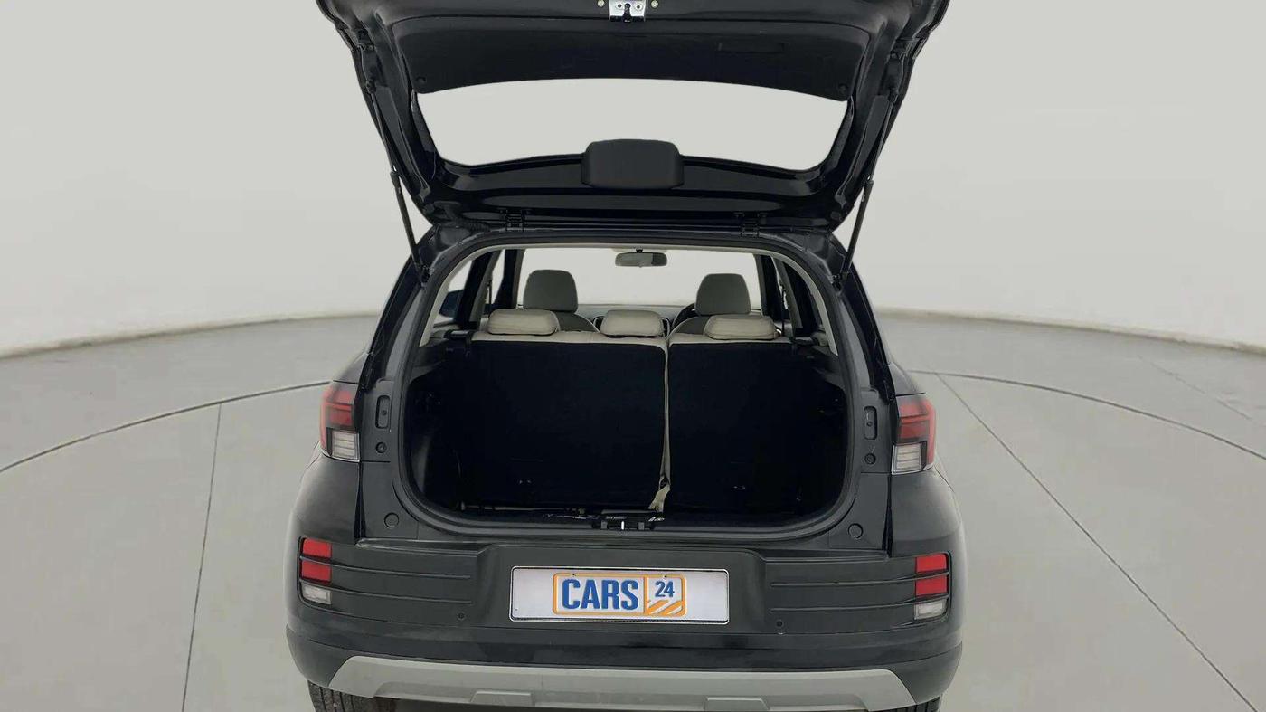 2024 Hyundai VENUE S 1.2, Petrol, Manual, 7,578 km, Boot Open Zoomed View