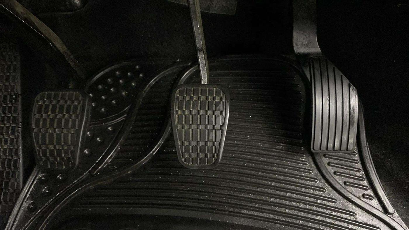 2023 Tata PUNCH ADVENTURE MT, Petrol, Manual, 5,715 km, Pedals