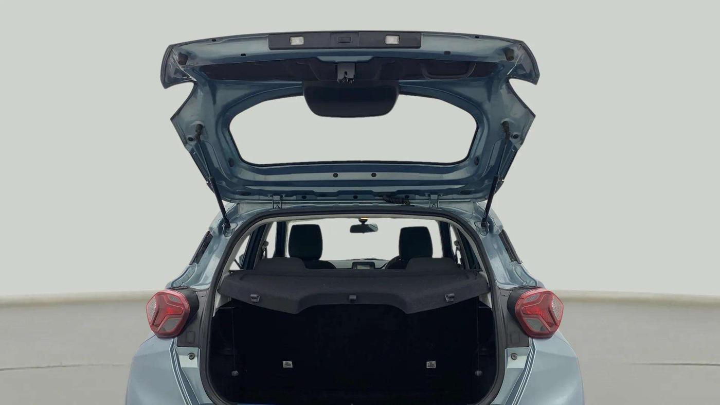2023 Tata PUNCH ADVENTURE MT, Petrol, Manual, 5,715 km, Boot Door Open