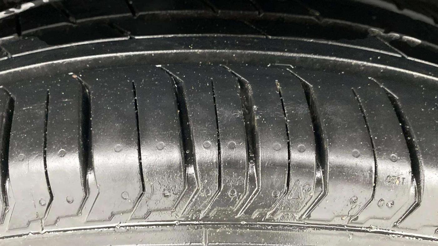 2023 Tata PUNCH ADVENTURE MT, Petrol, Manual, 5,715 km, Right Rear Tyre Tread