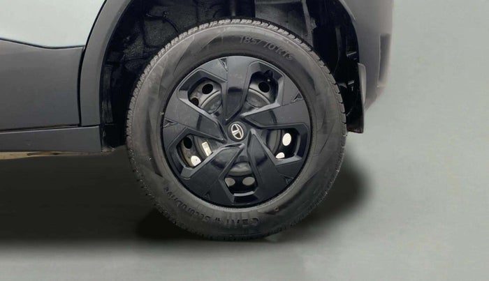 2023 Tata PUNCH ADVENTURE MT, Petrol, Manual, 5,715 km, Left Rear Wheel