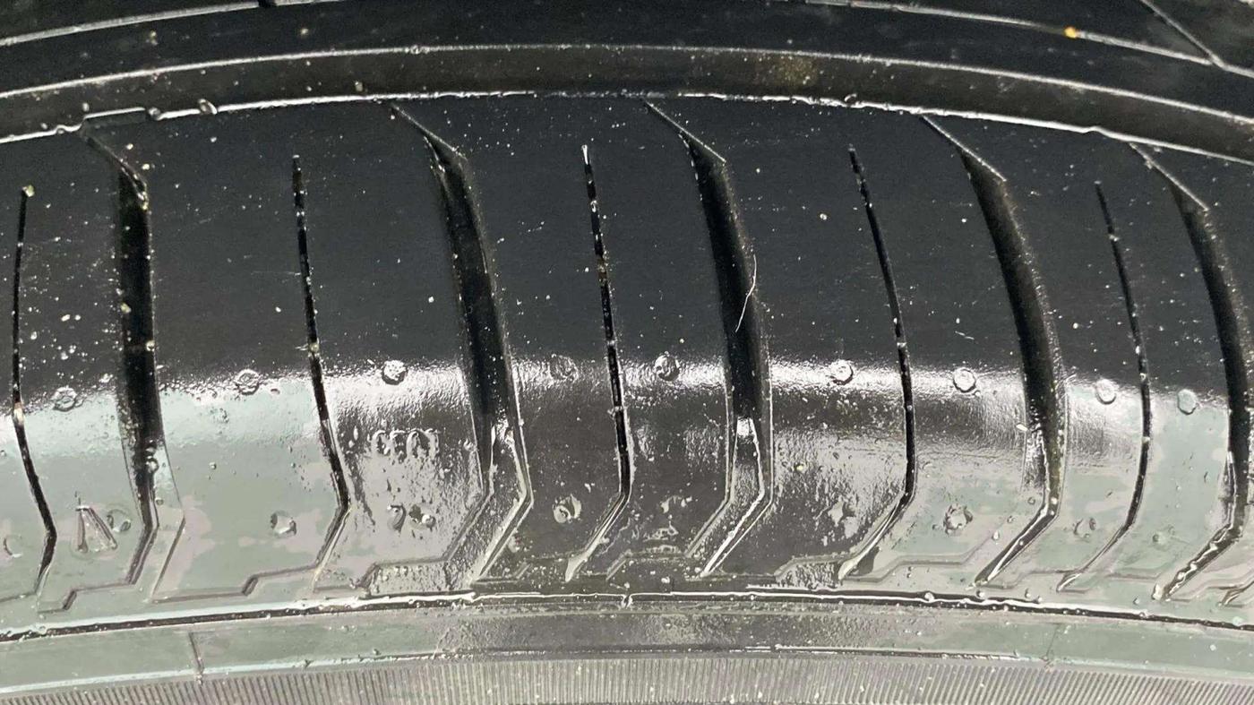 2023 Tata PUNCH ADVENTURE MT, Petrol, Manual, 5,715 km, Left Rear Tyre Tread