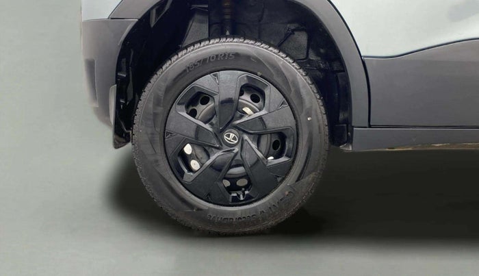 2023 Tata PUNCH ADVENTURE MT, Petrol, Manual, 5,715 km, Right Rear Wheel