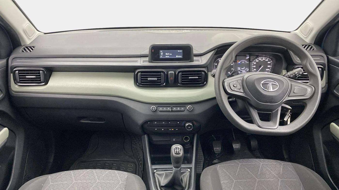 2023 Tata PUNCH ADVENTURE MT, Petrol, Manual, 5,715 km, Dashboard