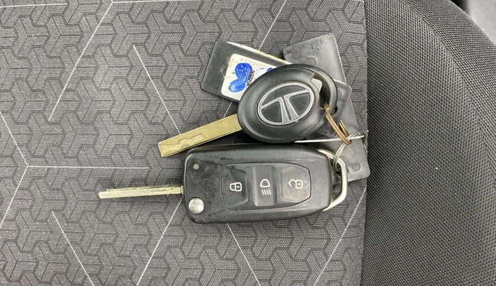 2023 Tata PUNCH ADVENTURE MT, Petrol, Manual, 5,715 km, Key Close Up