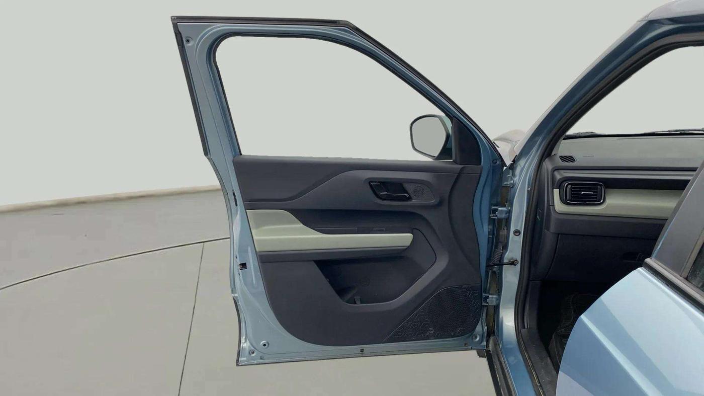 2023 Tata PUNCH ADVENTURE MT, Petrol, Manual, 5,715 km, LHS Front Door