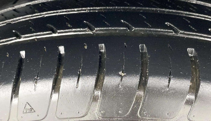 2023 Maruti Dzire VXI CNG, CNG, Manual, 23,612 km, Left Rear Tyre Tread