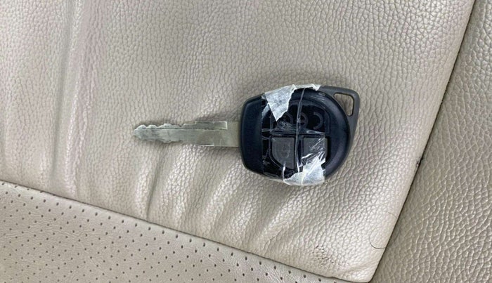 2023 Maruti Dzire VXI CNG, CNG, Manual, 23,612 km, Key Close Up