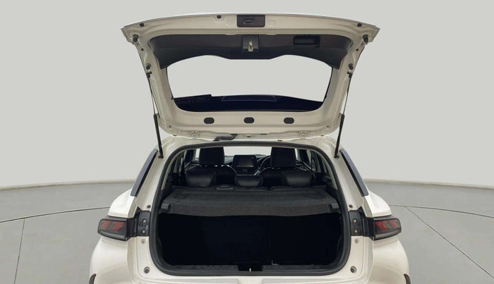 2023 Maruti FRONX DELTA 1.2 AGS, Petrol, Automatic, 11,726 km, Boot Inside