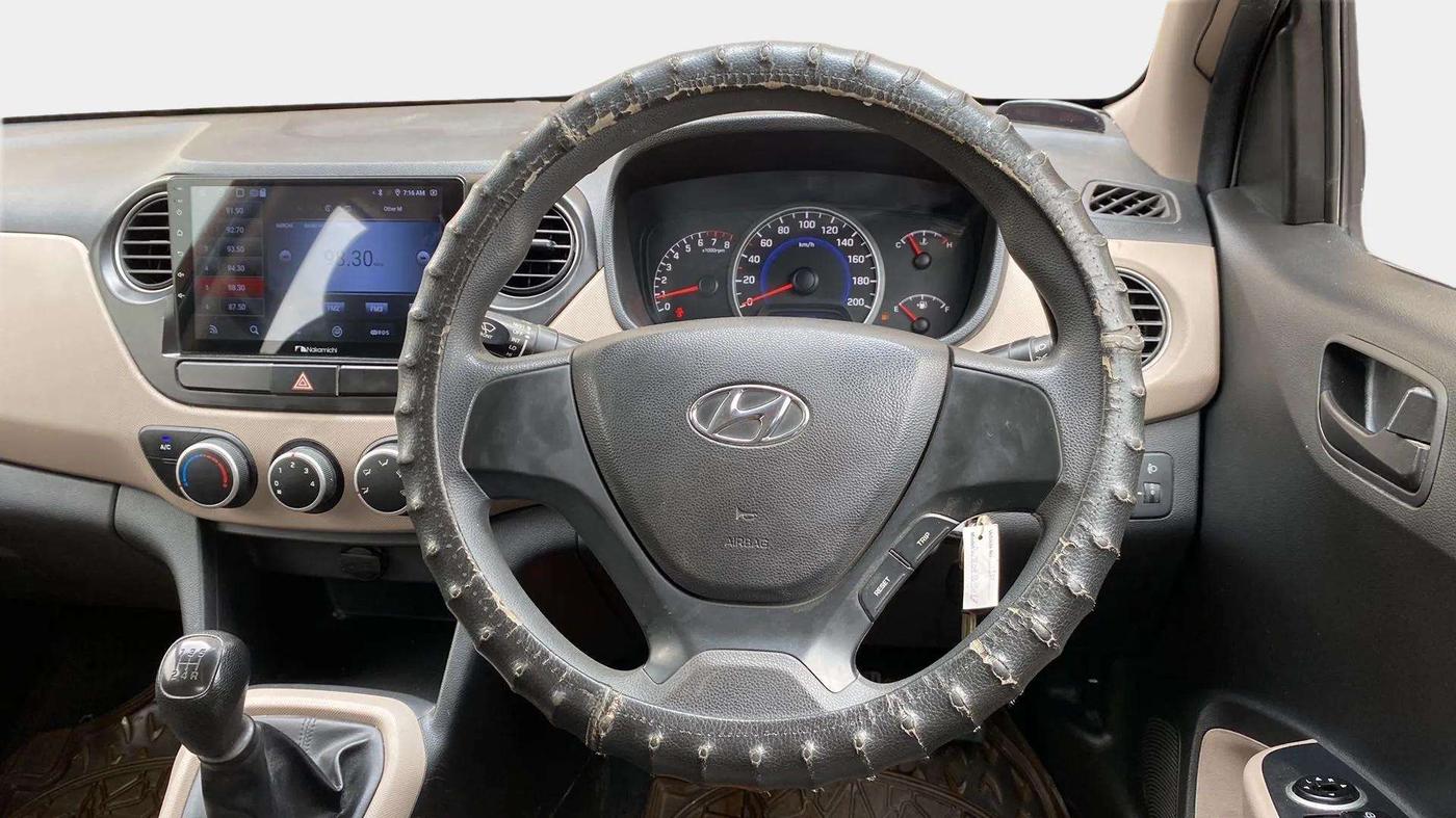 2016 Hyundai Grand i10 MAGNA 1.2 KAPPA VTVT, Petrol, Manual, 30,133 km, Steering Wheel Close Up