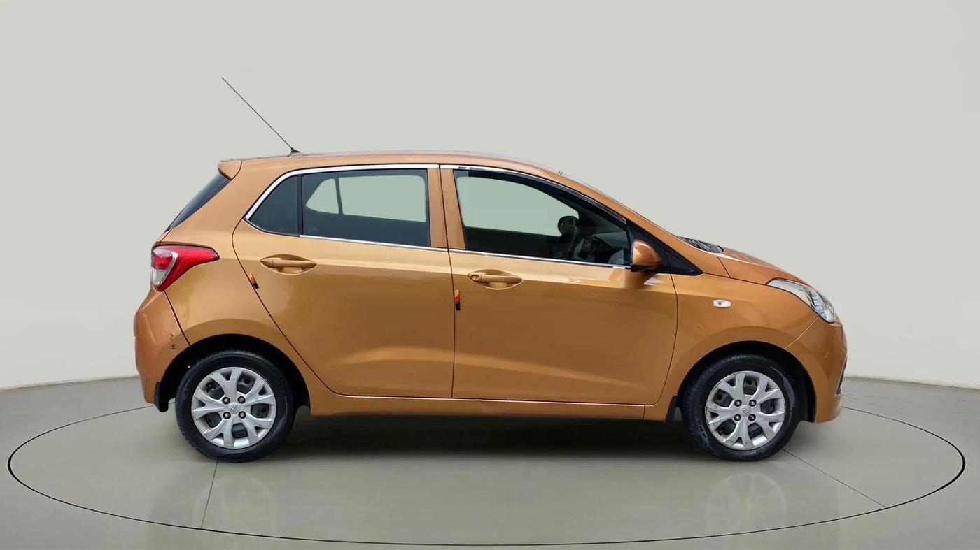2016 Hyundai Grand i10 MAGNA 1.2 KAPPA VTVT, Petrol, Manual, 30,133 km, Right Side View