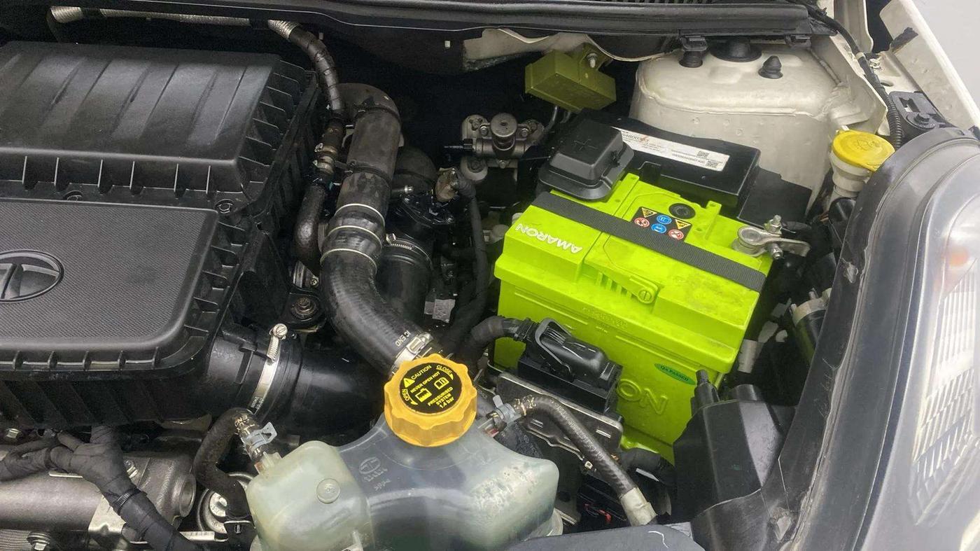 2018 Tata NEXON XZA PLUS DIESEL, Diesel, Automatic, 40,698 km, Engine View - Left
