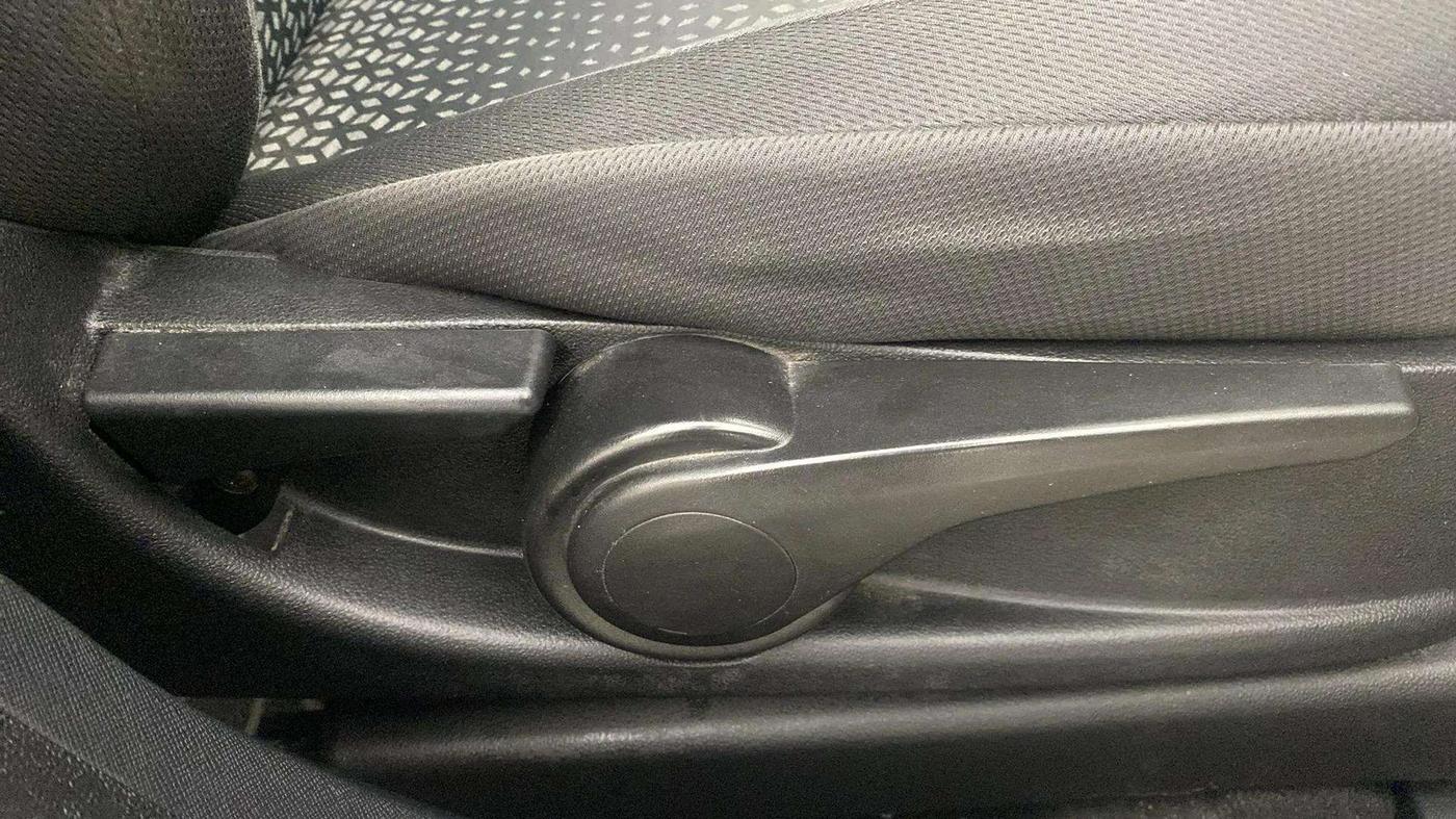 2018 Tata NEXON XZA PLUS DIESEL, Diesel, Automatic, 40,698 km, Driver Side Adjustment Panel