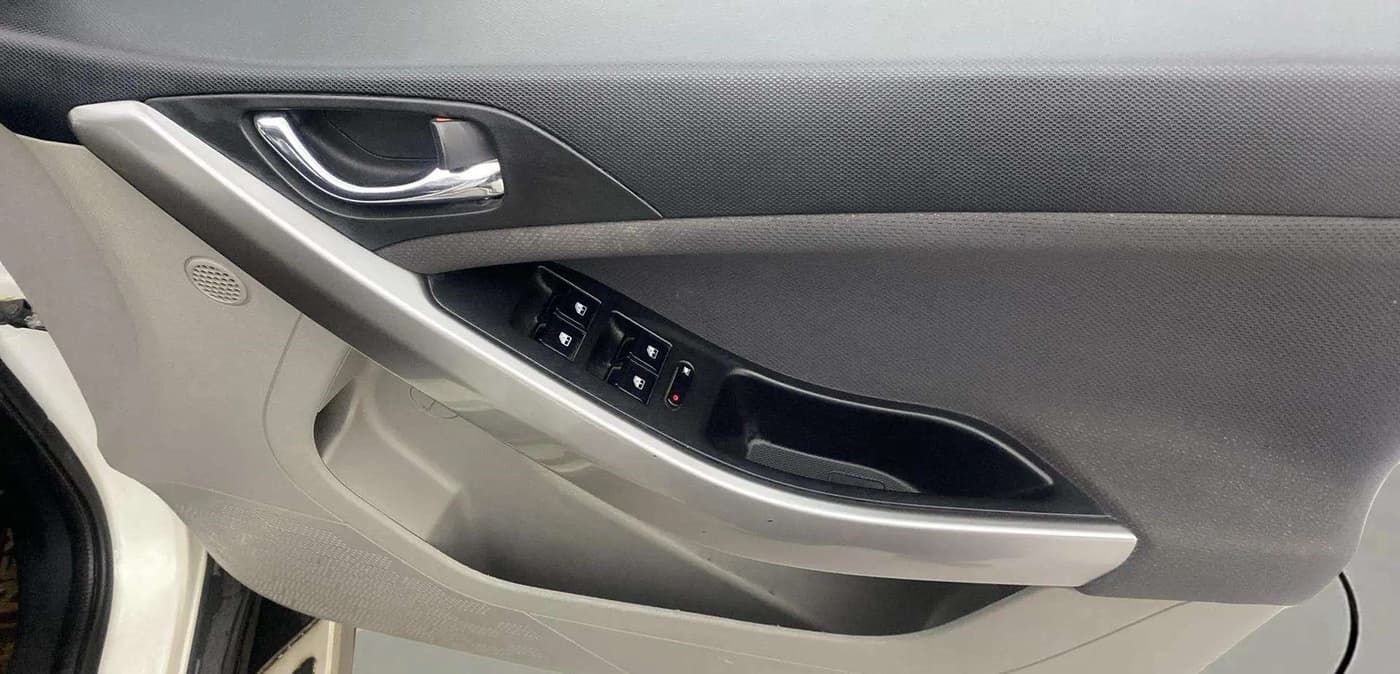 2018 Tata NEXON XZA PLUS DIESEL, Diesel, Automatic, 40,698 km, Driver Side Door Panels Control