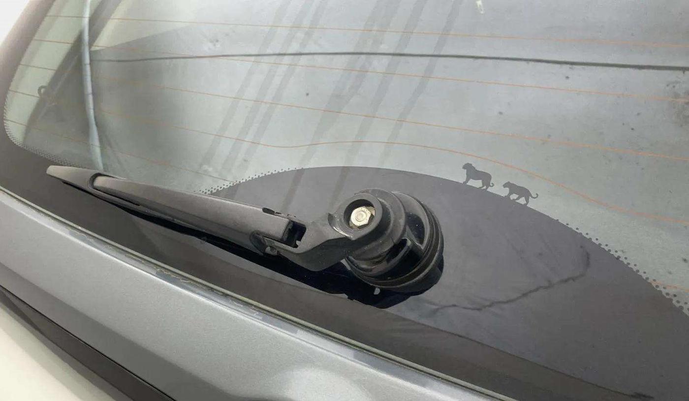 2018 Tata NEXON XZA PLUS DIESEL, Diesel, Automatic, 40,698 km, Rear Wiper