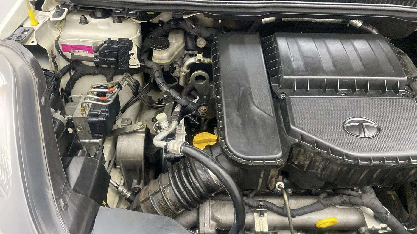 2018 Tata NEXON XZA PLUS DIESEL, Diesel, Automatic, 40,698 km, Engine View - Right