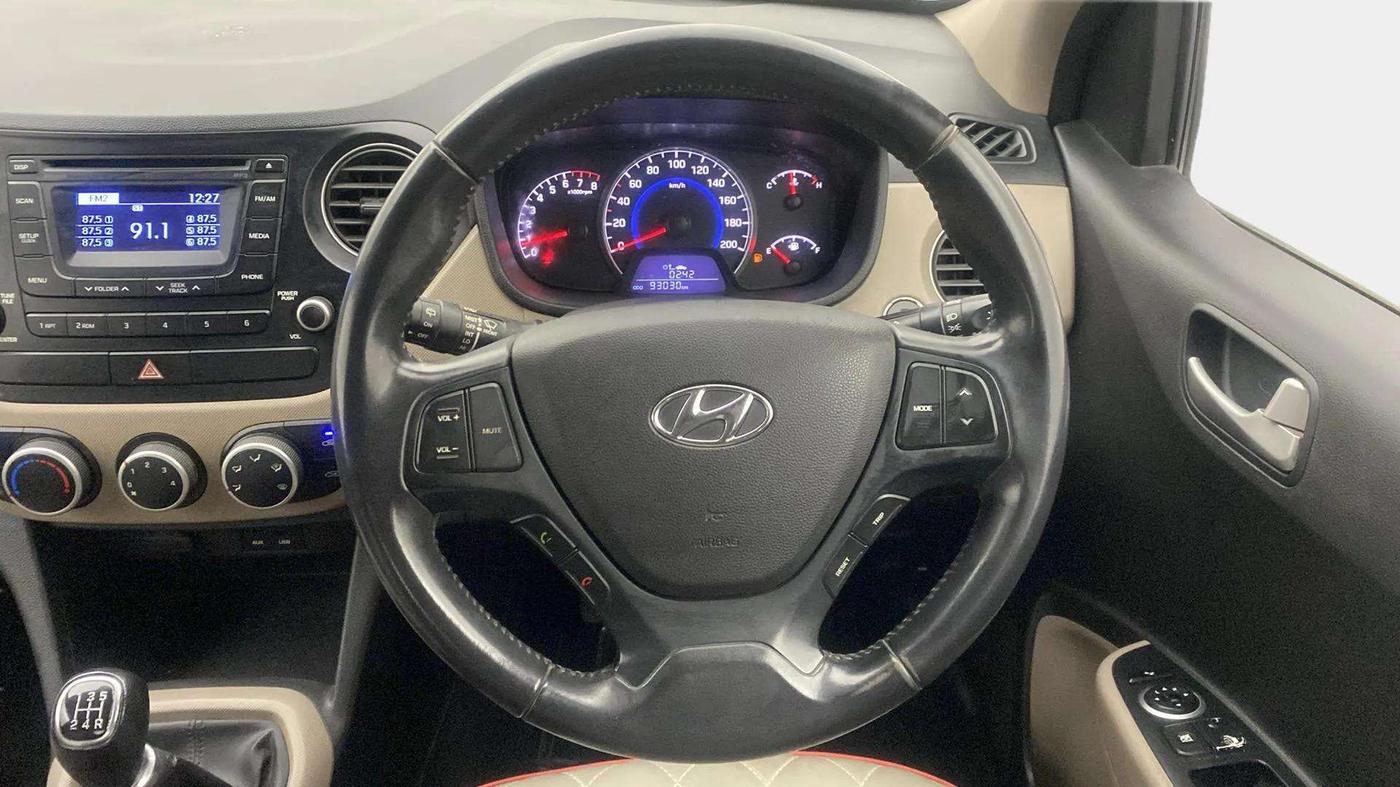 2015 Hyundai Grand i10 ASTA (O) 1.2 KAPPA VTVT, Petrol, Manual, 93,030 km, Steering Wheel Close Up