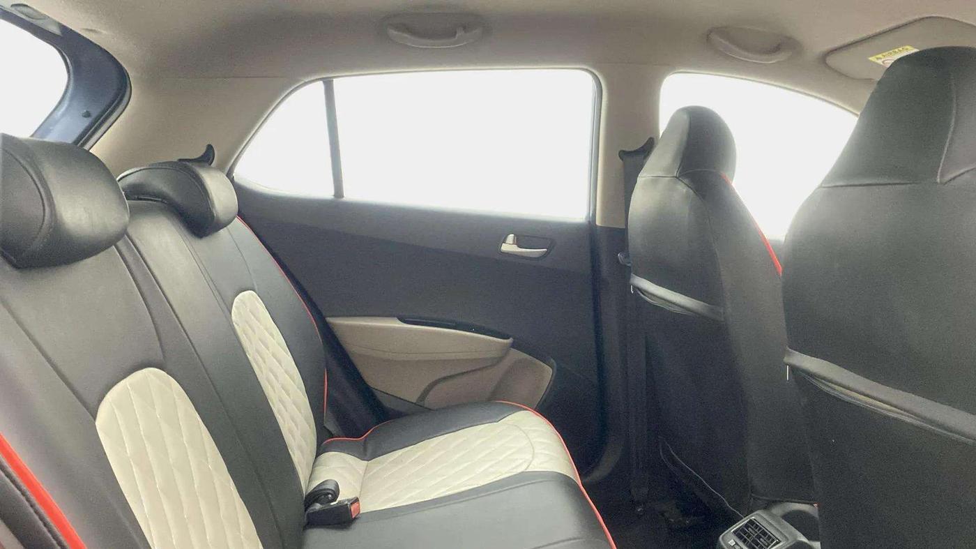 2015 Hyundai Grand i10 ASTA (O) 1.2 KAPPA VTVT, Petrol, Manual, 93,030 km, Right Side Rear Door Cabin