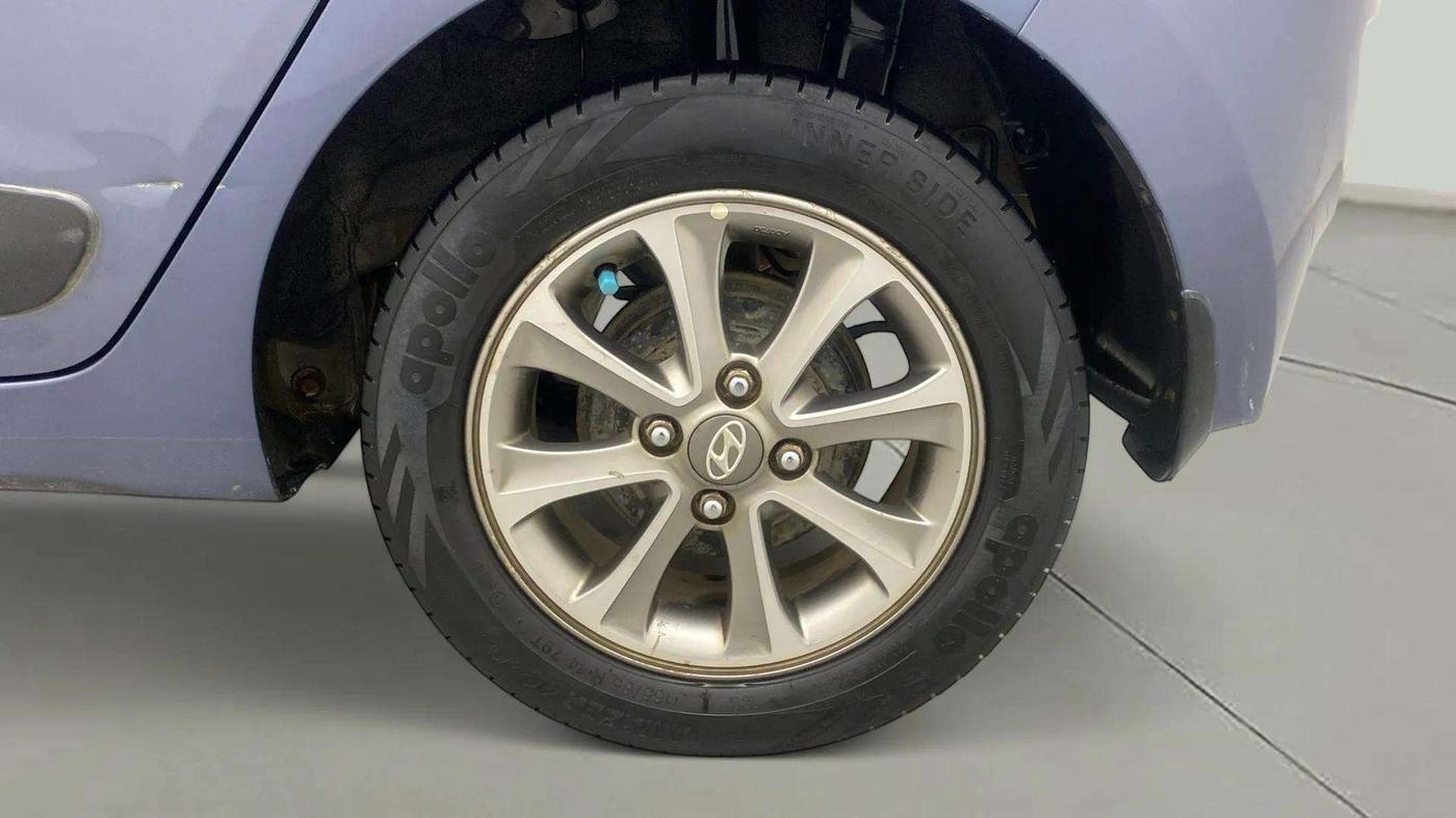 2015 Hyundai Grand i10 ASTA (O) 1.2 KAPPA VTVT, Petrol, Manual, 93,030 km, Left Rear Wheel