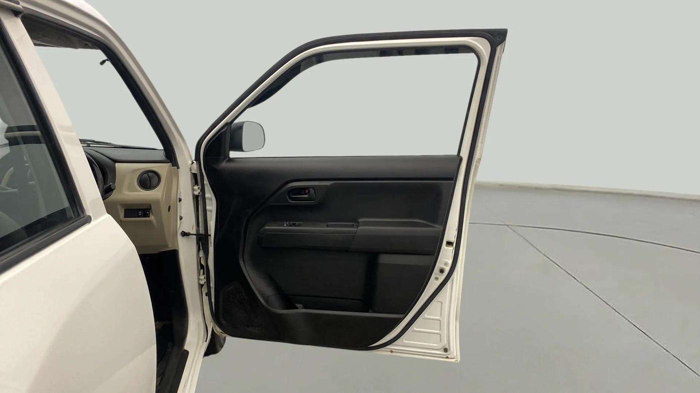 2023 Maruti New Wagon-R LXI 1.0, Petrol, Manual, 38,598 km, RHS Front Door